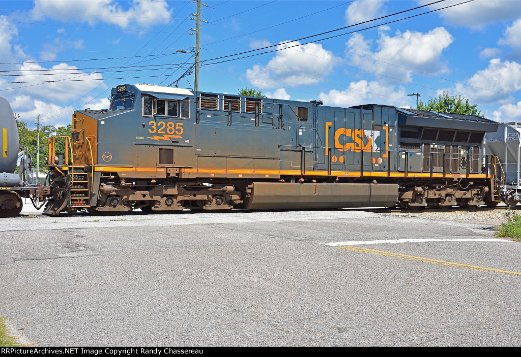 CSXT 3285 DPU M692-04